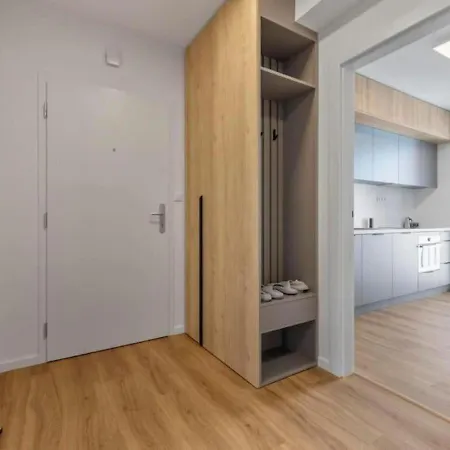 Modern Near Train Station #11 * ブラチスラヴァ