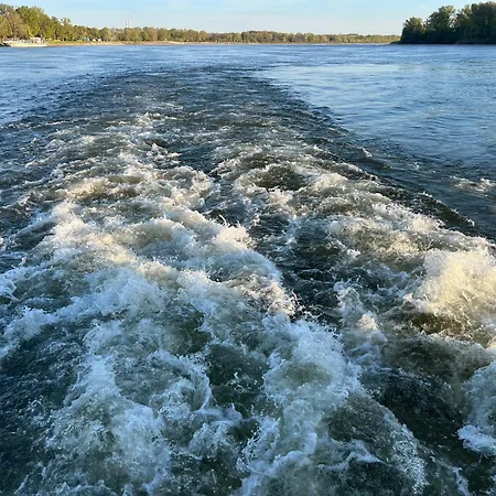 アパート Modern Near Train Station #11 *